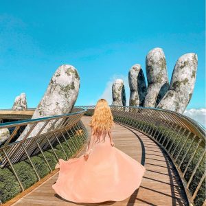 Đà Nẵng [E-Voucher] Combo Đêm Bà Nà Hills (Xe Bus + Vé cáp treo + Buffet Tối) - Giá Chỉ từ ₫589.000 - ₫729.000