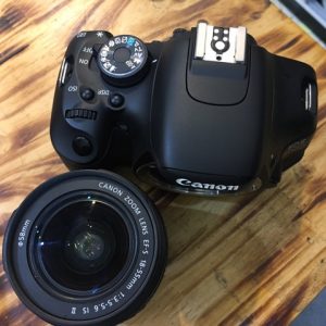 Máy ảnh Canon 600D kèm kit 18-55mm is - Giá Chỉ  ₫4.801.500