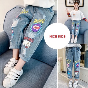 Quần bò lửng rách mềm hoạ tiết hoạt hình cho bé gái. Cao từ 110-160cm, nặng 14-40kg. Mã hàng: NK0114